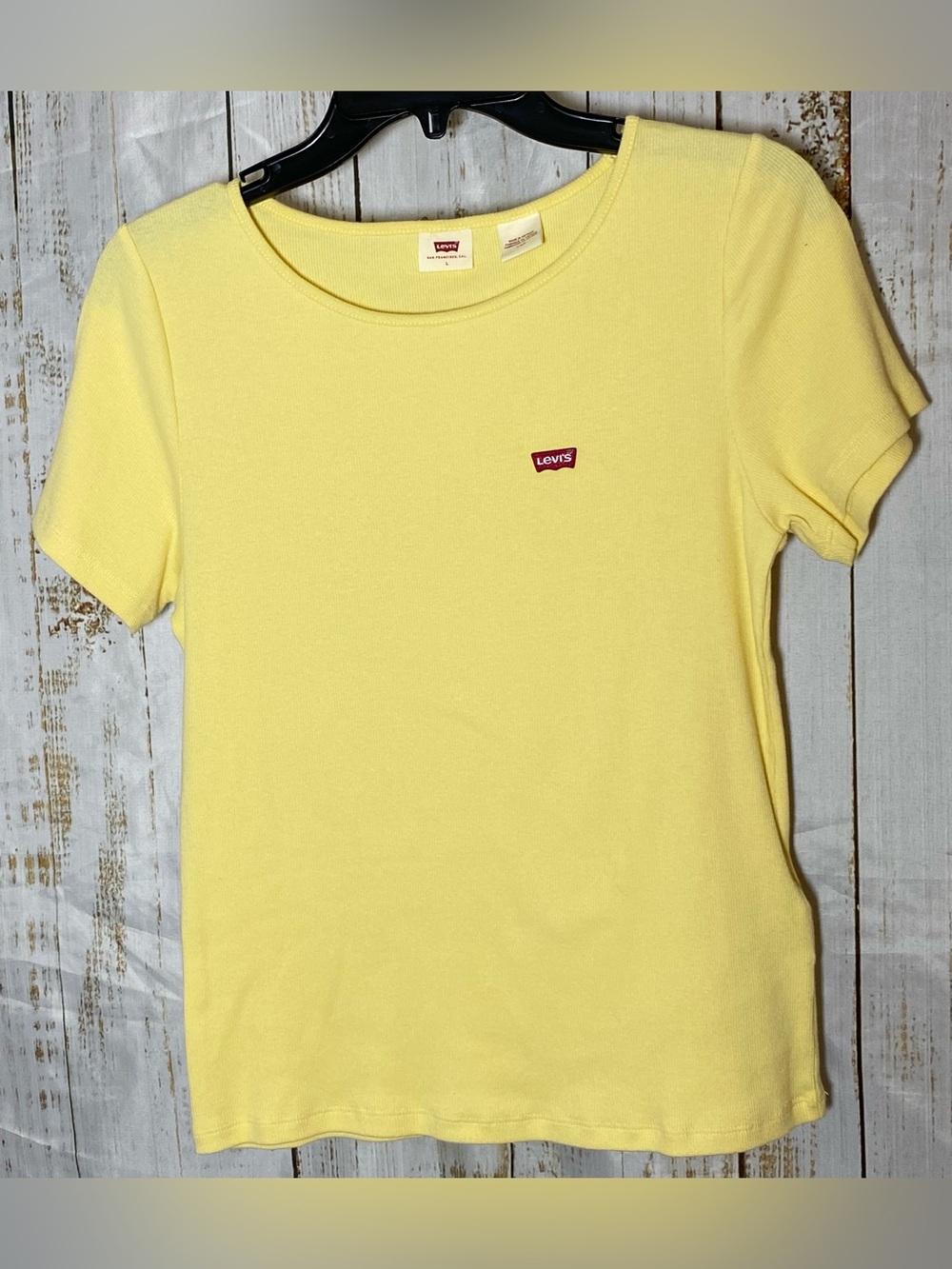 Levi's Yellow Ribbed Knit T-Shirt Women in Size L Cotton Fitted Baby Tee